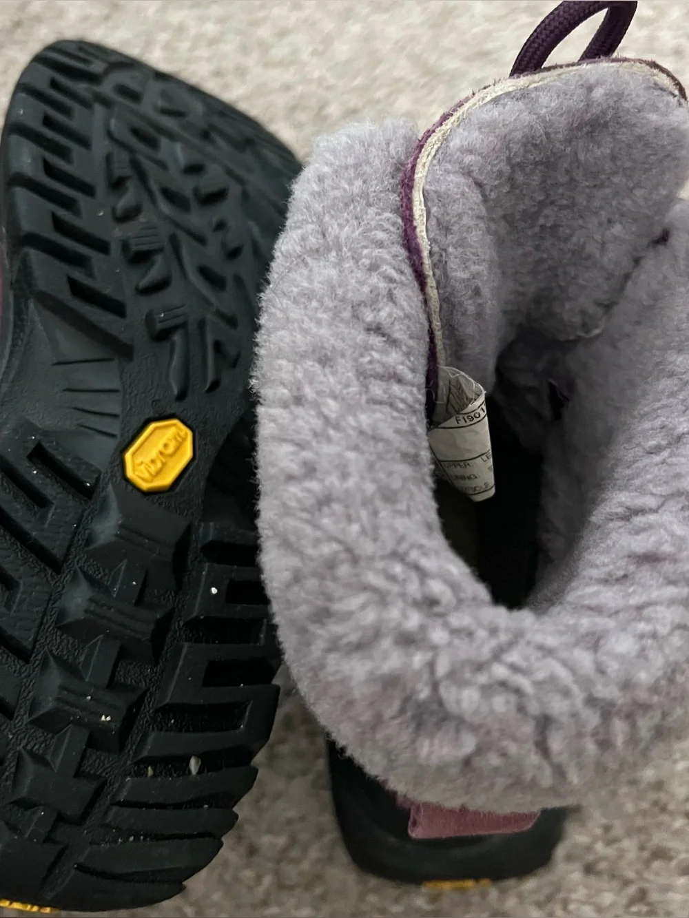 UGG Vibram Kids Plum Suede Lace-Up Winter Boots with Shearling Cuff Size 1